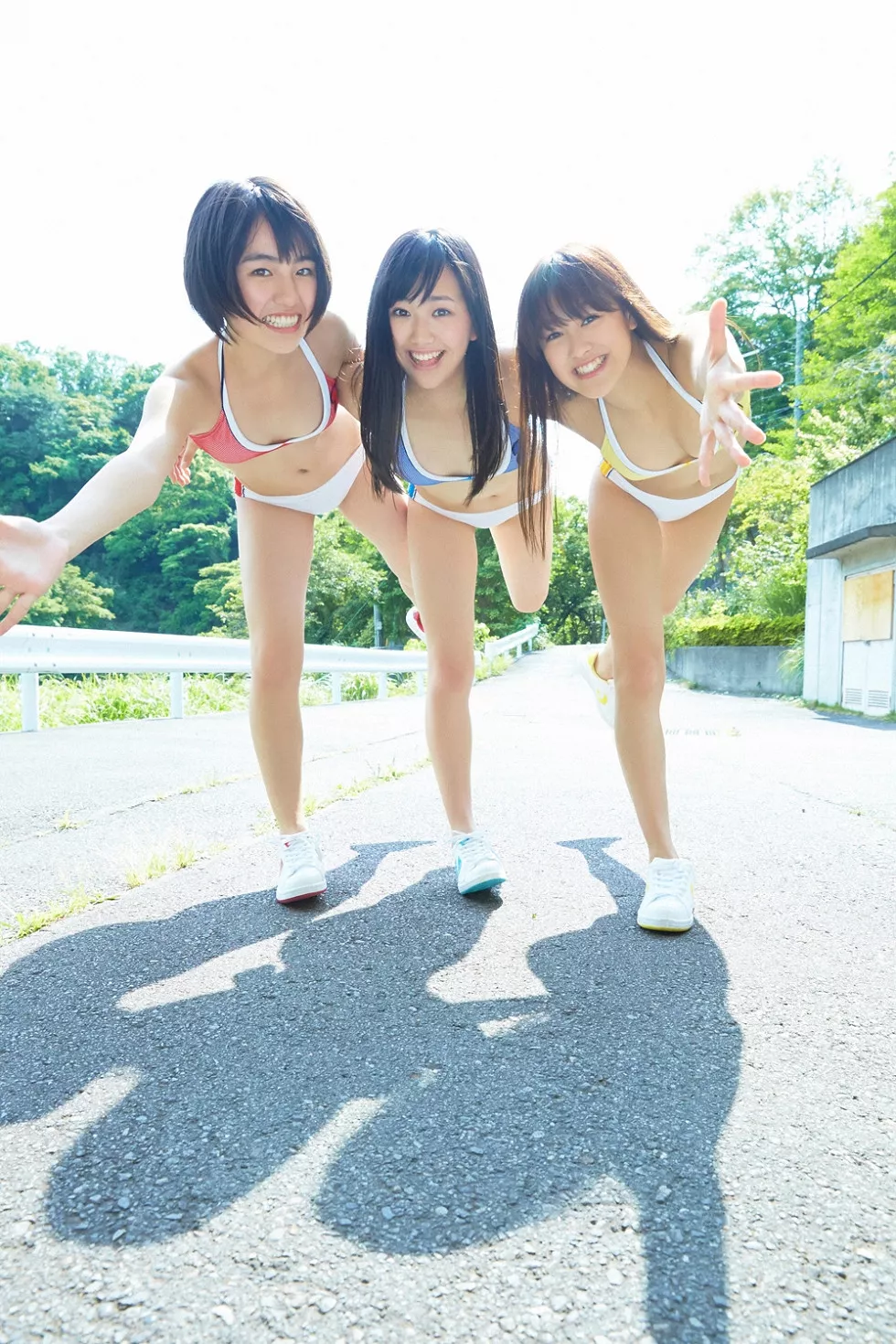 Xgyw.Org_[YS Web]Vol.611_日本美少女组合次世代成员性感写真50P