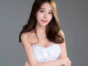 韩国90后美女歌手金敏英完美身材性感迷人写真25P